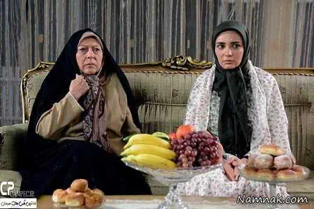ثریا قاسمی و لیندا کیانی پشت صحنه سریال پشت بام تهران
