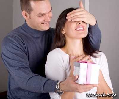 هدیه دادن در زندگی مشترک ، هدیه دادن به همسر ، تاثیر هدیه دادن به همسر