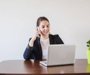 تلفن همراه در محل کار