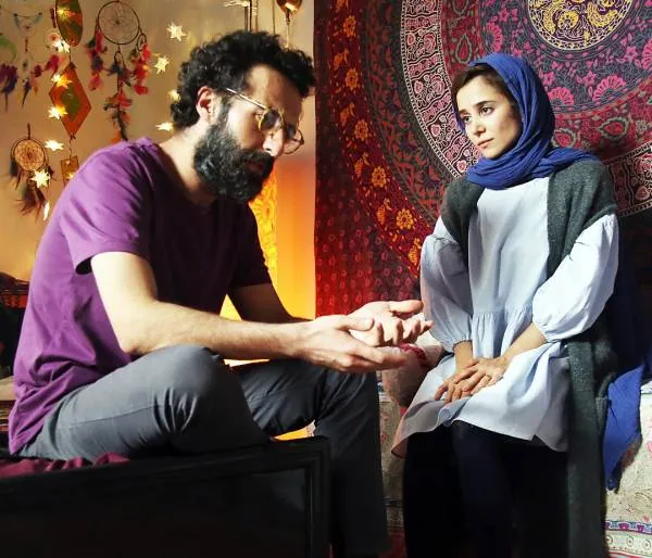 الناز حبیبی و حسام محمودی در رمانتیسم عماد و طوبا حسام محمودی