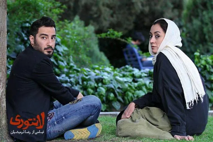 عکسی از نوید محمدزاده در لانتوری نوید محمدزاده