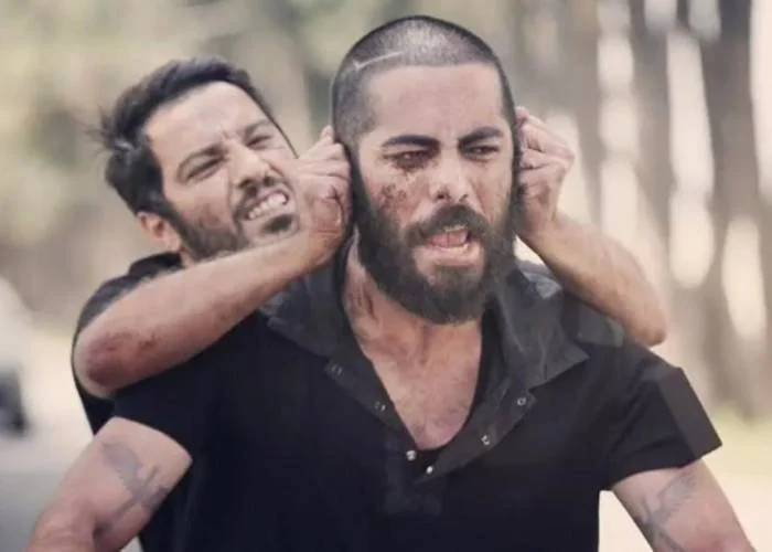 نوید محمدزاده در مغزهای کوچک زنگ زده نوید محمدزاده