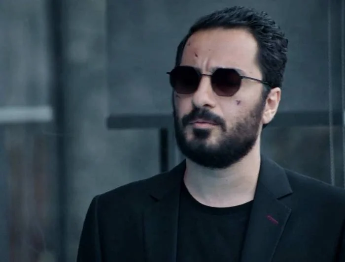 نوید محمدزاده در سریال قورباغه نوید محمدزاده