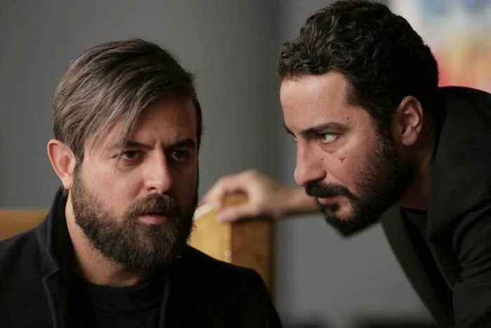 نوید محمدزاده و هومن سیدی در سریال قورباغه نوید محمدزاده و هومن سیدی