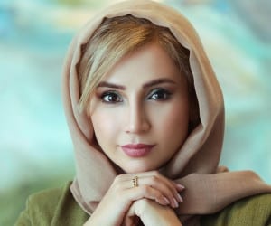 شبنم قلی خانی