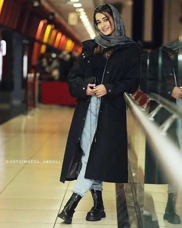 مهلقا مینوشزاد در اکران فیلم آتابای مهلقا مینوشزاد