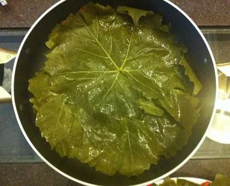 طرز تهیه ترشی برگ مو Image result for ترشی برگ مو&lrm