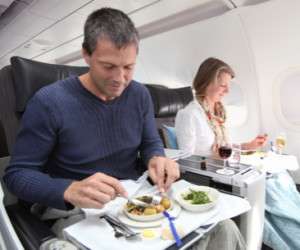 غذا خوردن در هواپیما