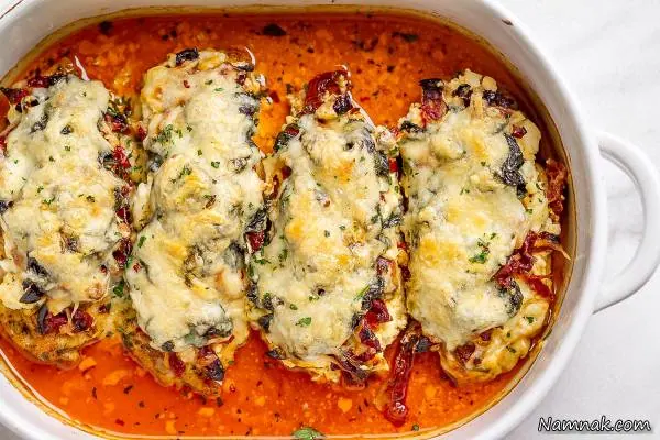 طرز تهیه کاسرول مرغ با اسفناج و پنیر خامه ای کاسرول مرغ