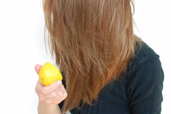 درمان خانگی چرب شدن موی سر با لیمو