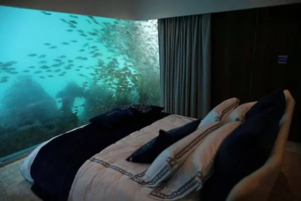 هتل های جیمز باندی هتل های آکواریومی