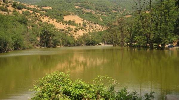 دریاچه شورمست
