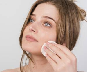 پاک کننده آرایش