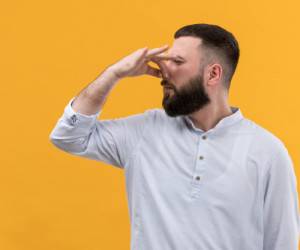 علت تغییر بوی بدن