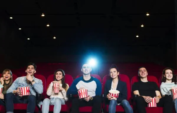 تبریک روز سینما سینما