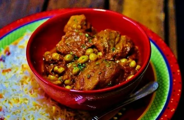 غذای محلی و سنتی گیلان غوره مسما