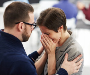 دلیل گریه بی دلیل