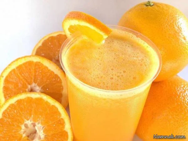 آب پرتقال و پرتقال آماده شده آب پرتقال