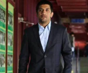 علیرضا دبیر