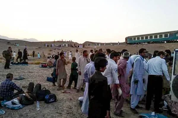 قطار زاهدان تهران