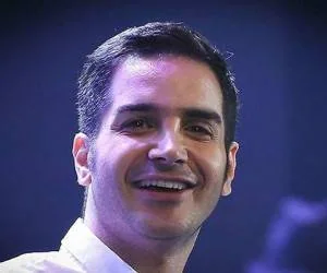 محسن یگانه