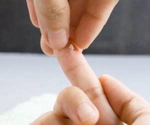 پاک کردن چسب 123