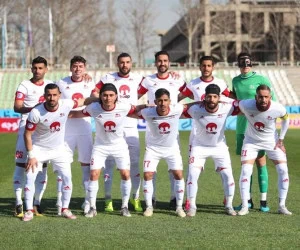 نقل و انتقالات تراکتور