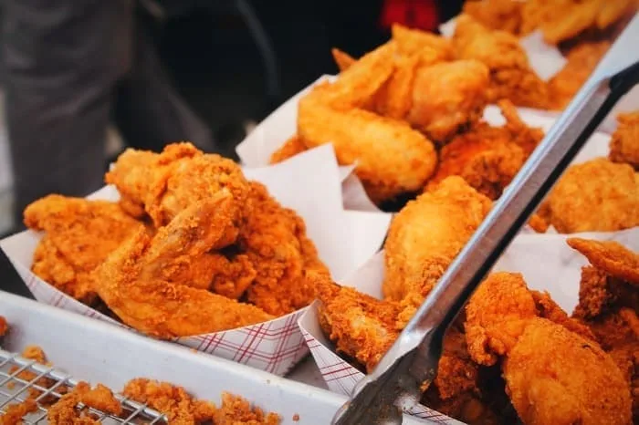 بال و گردن مرغ