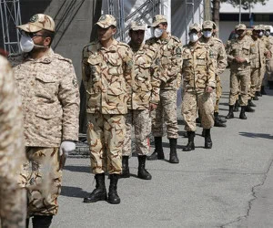 سربازان