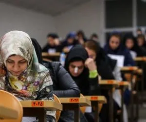 آزمون دستیاری