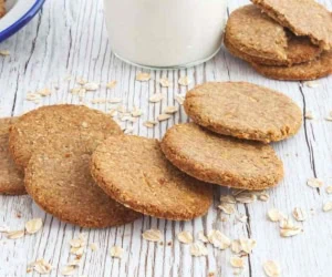 طرز تهیه بیسکوئیت رژیمی در خانه