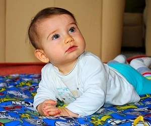 مراقبت از نوزاد 9 ماهه