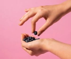 آکای بری