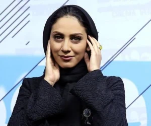 مونا فرجاد