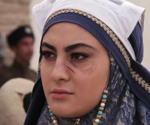 مریم مومن