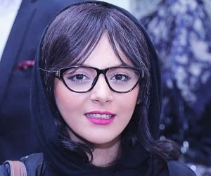 چکامه چمن ماه