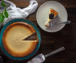 کیک دو تخم مرغی