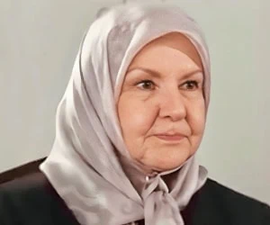 مریم رزاقی آذر
