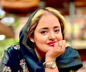 نرگس محمدی