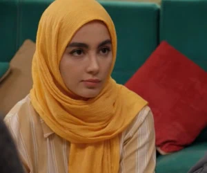 سارا و نیکا پایتخت