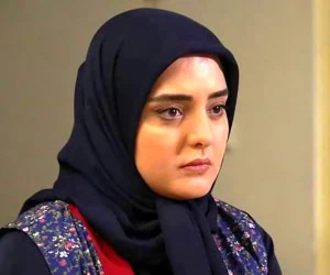 نرگس محمدی