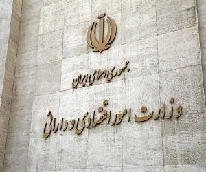طیب نیا