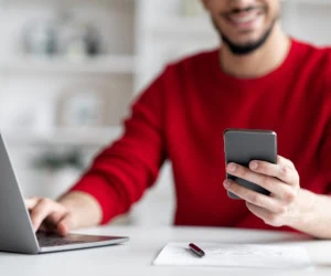 ریپلای استوری