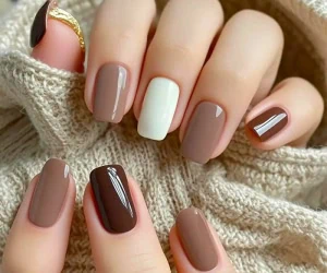  طراحی ناخن مد سال 2025 با ایده های ساده و شیک 
