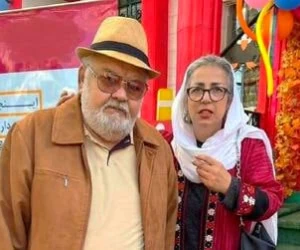  عکس صمیمی همسر اکبر عبدی با نرگس محمدی و علی اوجی در جوکر 
