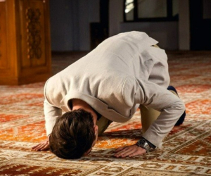 نماز روز اول محرم