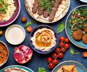 تجربه غذاهای عربی در سفر؛ از کیش تا دبی