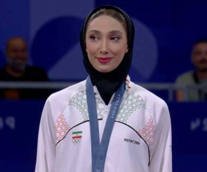 مبینا نعمت زاده