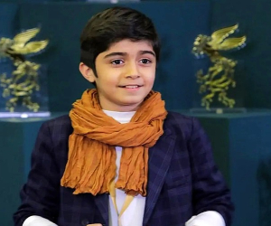 بیوگرافی رایان سرلک+ عکس پدر و مادر واقعی کاوه زیرخاکی