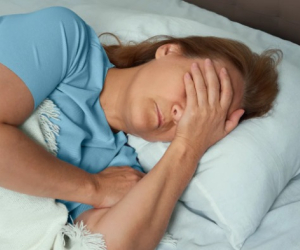 چرا با این که خستهایم خوابمان نمیبرد؟